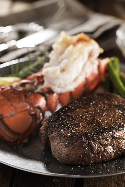 Gourmet Dining and eclectic cuisine & lounge serves lobster and steak at Chefusion Restaurant and bar in Green Bay, Wisconsin